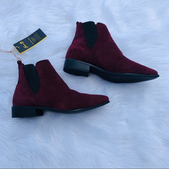 SOLD🥳⭐️Brand New Velvet Booties!⭐️ - Picture 6 of 6